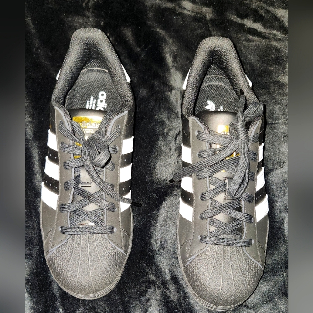 Adidas Casual Sneakers